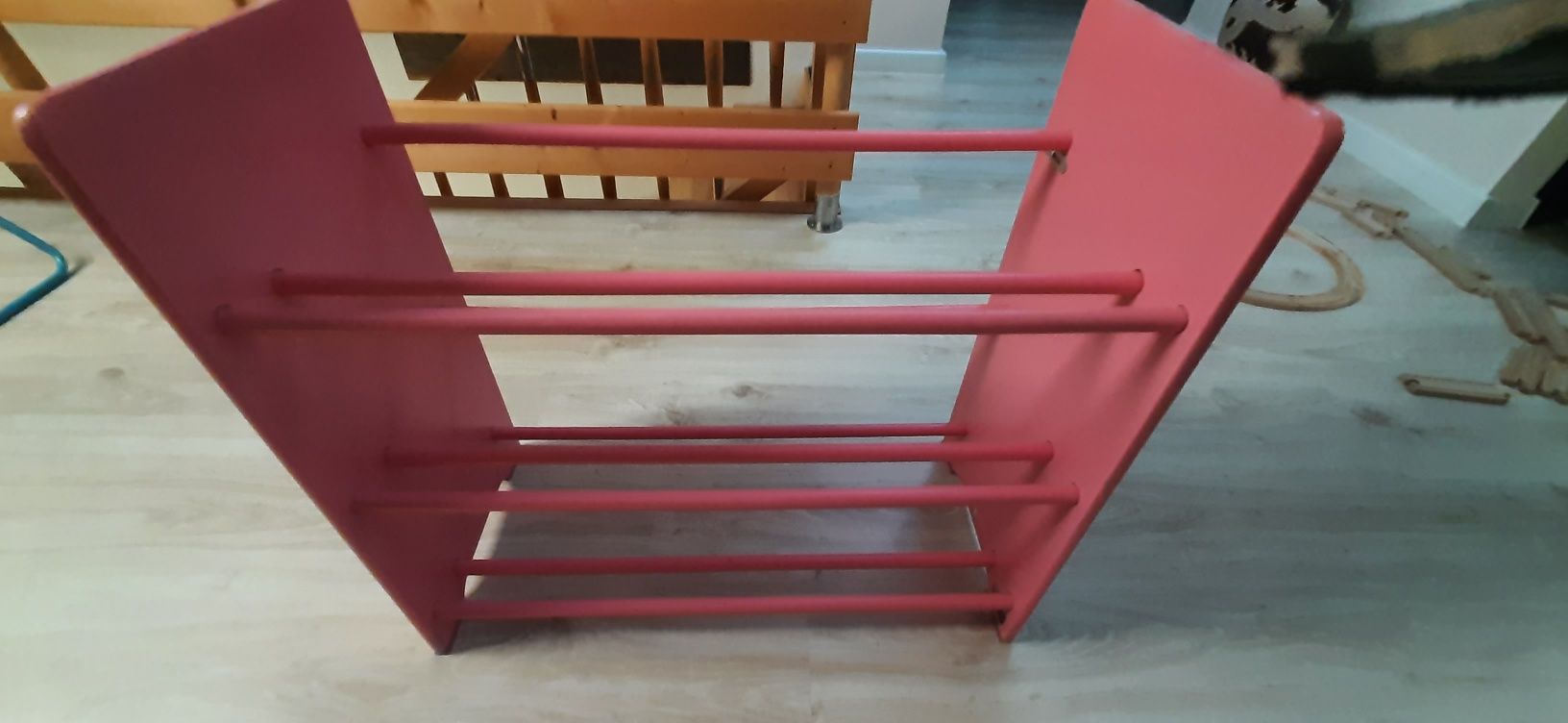 Dywan i Regał dla dziewczynki