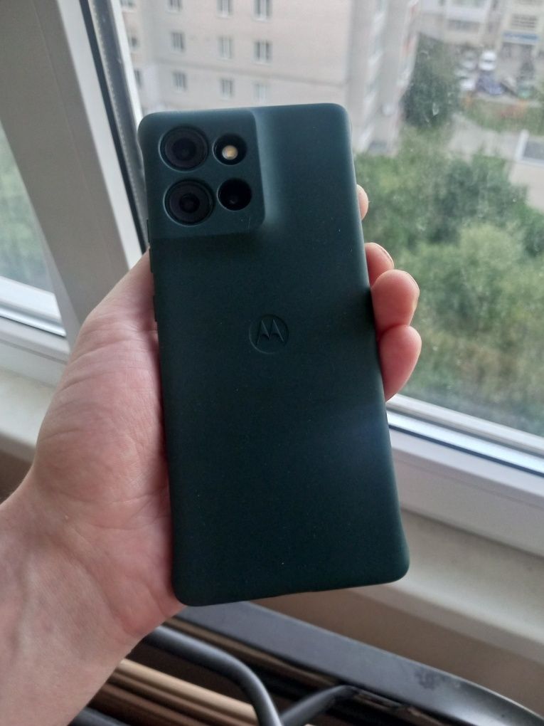 Motorola edge 50  12/512