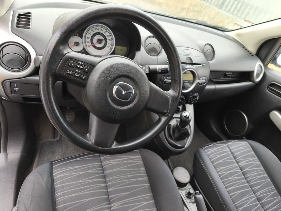 Vendo Mazda 2 em ótimo estado