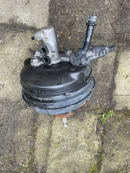 VW PASSAT B5FL 1.8 T SERWO HAMULCOW 3B0614105A KOMPLETNE