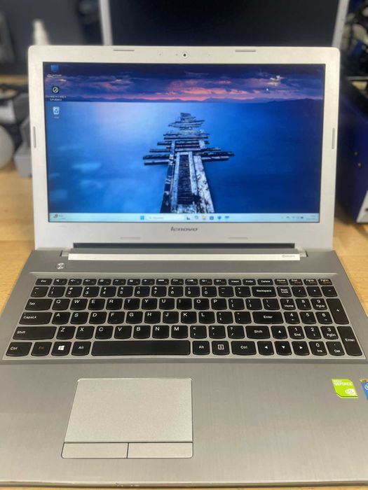 Lenovo Z50-70 model 20354 Intel i7-4510U / 8GB RAM / 250GB SSD