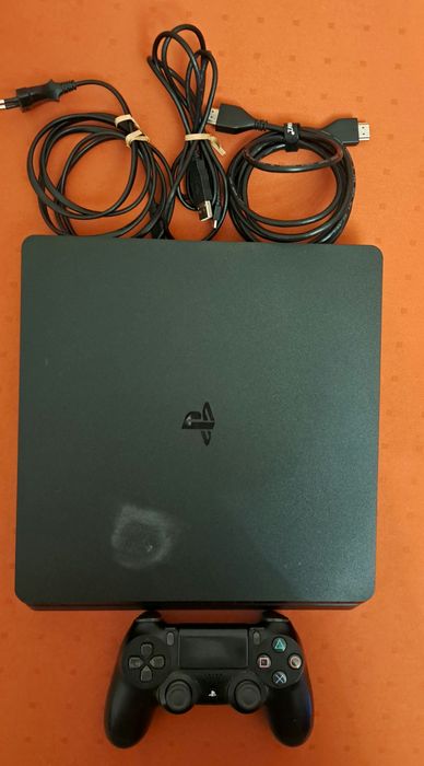 Konsola Ps4 Slim