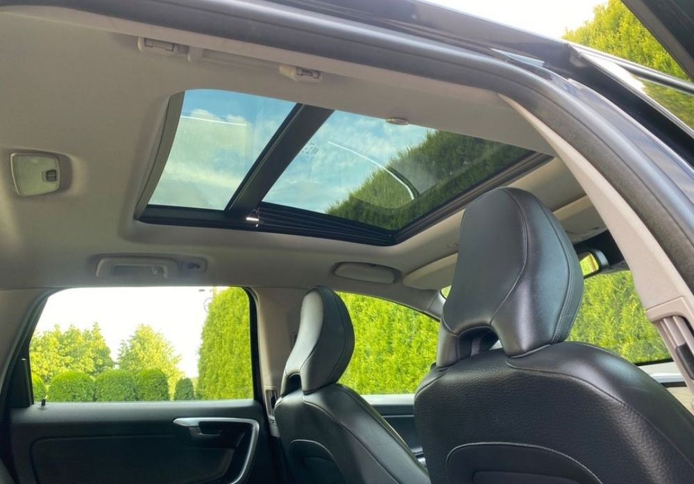 Продам Volvo XC60 2.4 турбодизель на механіці