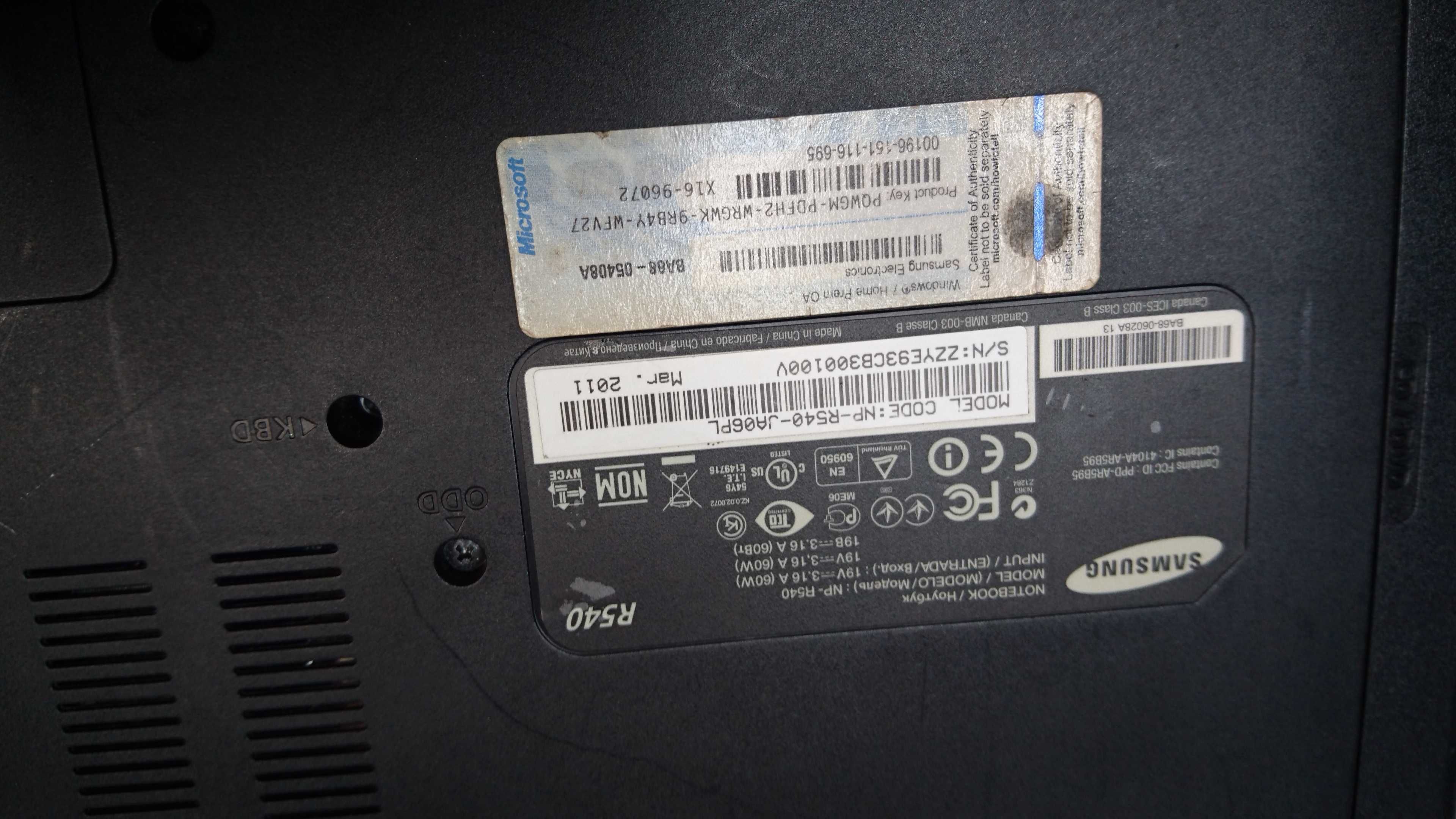 Laptop Samsung Notebook Np-R540 Zestaw Hdd 250 Gb Intel I 3 Komputer