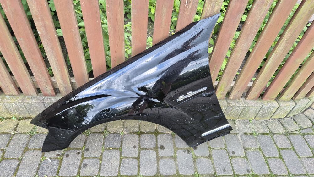 Błotnik lewy przód Mercedes w221 s63 amg