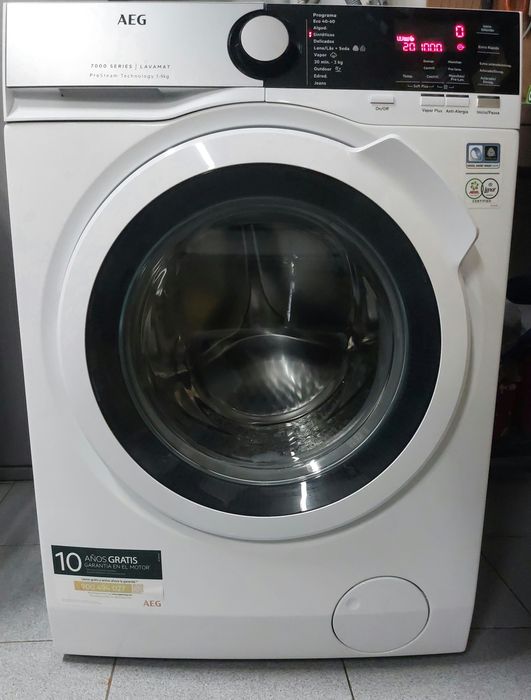 Maquina de Lavar roupa AEG 9kg