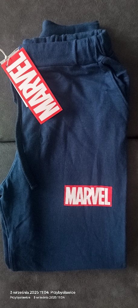 Spodnie dresowe chłopięce nowe bawełna 164 marvel