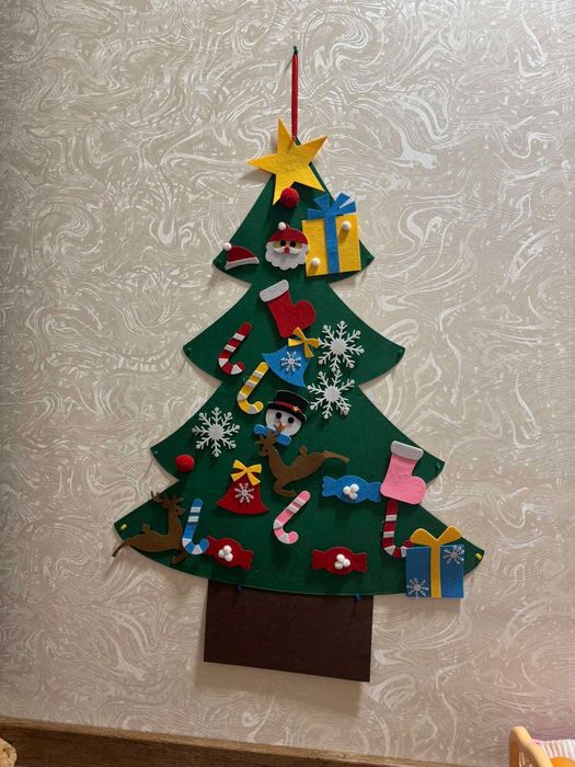 Дитяча фетрова новорічна ялинка