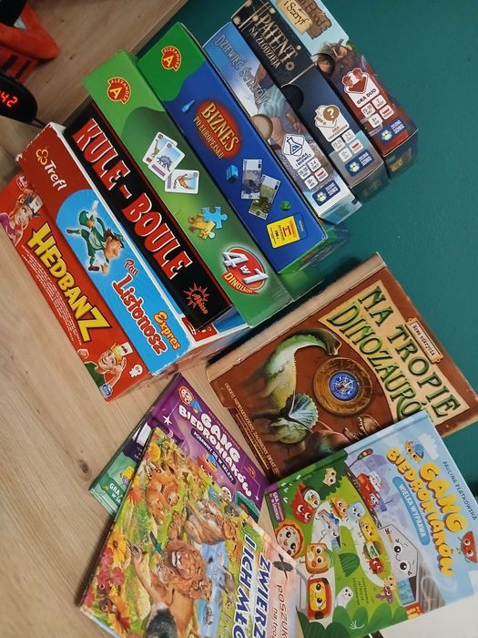 Gry planszowe dla dzieci różne tytuły hedbanz biznes avengers książki