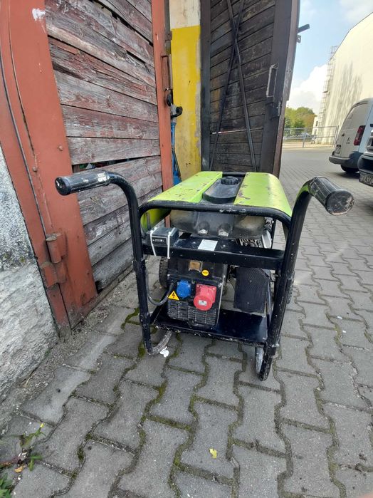 agregat 400V prądotwórczy Pramac ES 8000  Honda GX390 7kVA mało godzin
