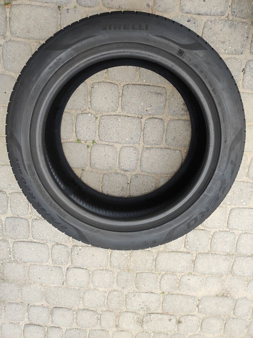 305.40.20 dwie opony Pirelli P Zero Run Flat BMW