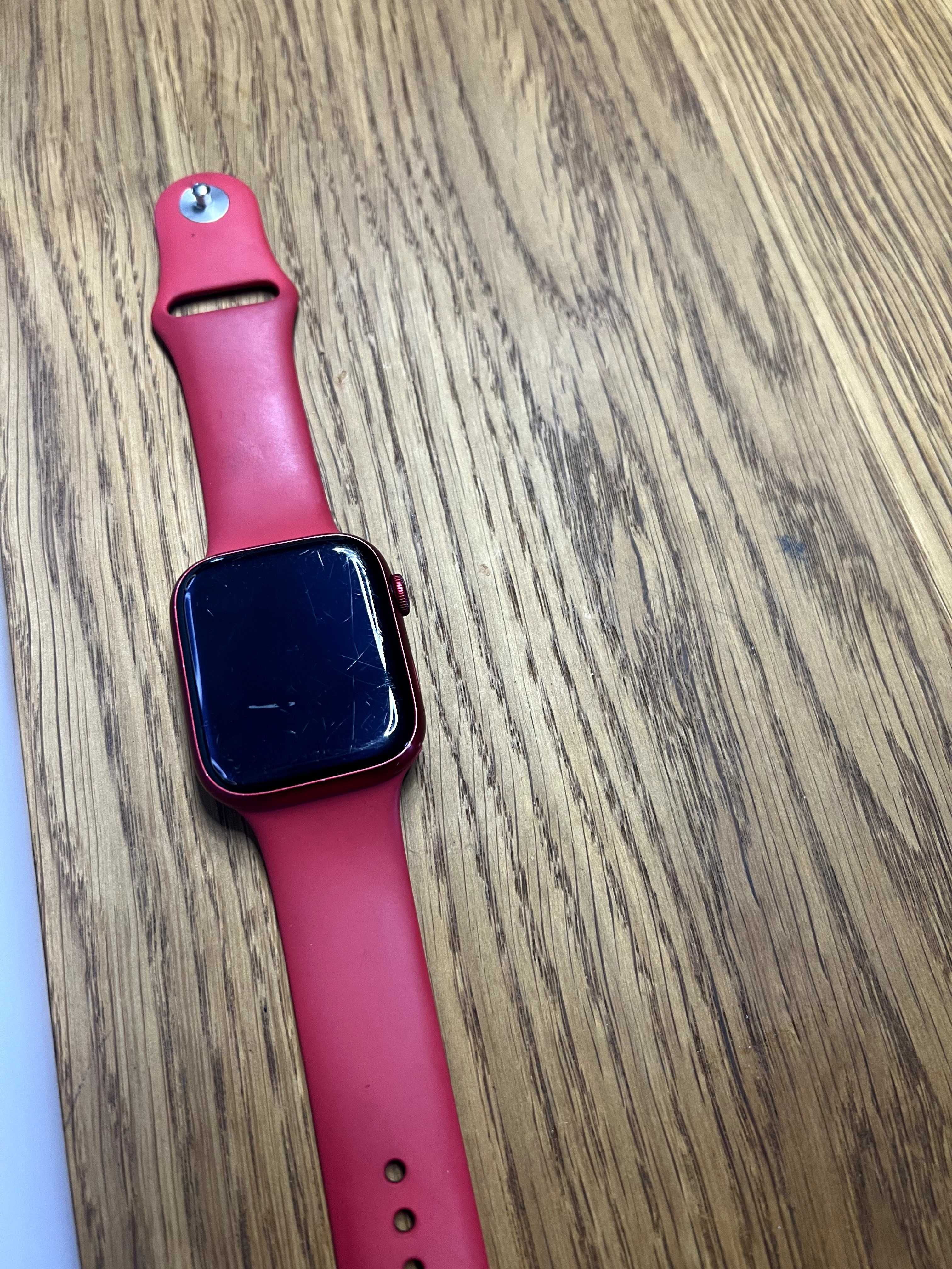 Apple Watch 7 RED