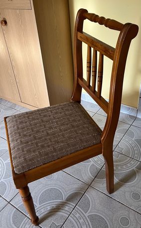 Krzesło drewniane - solidne - antyk