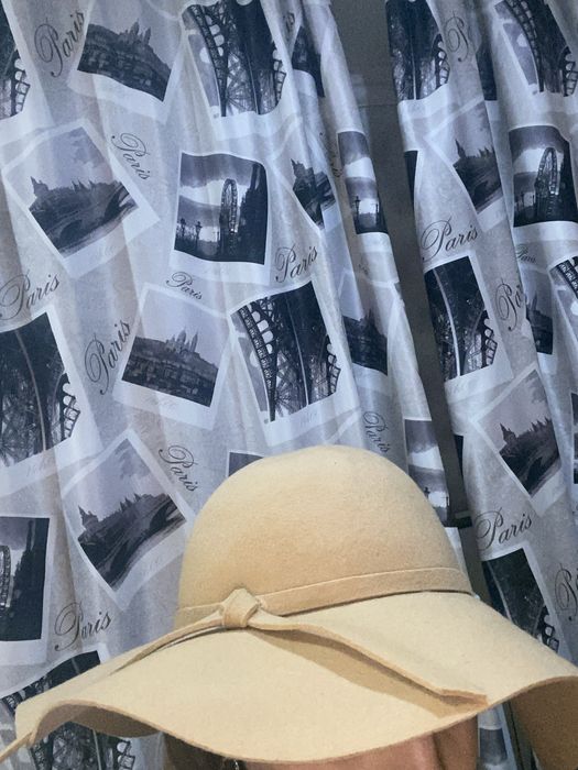 Женская шляпа бежевый