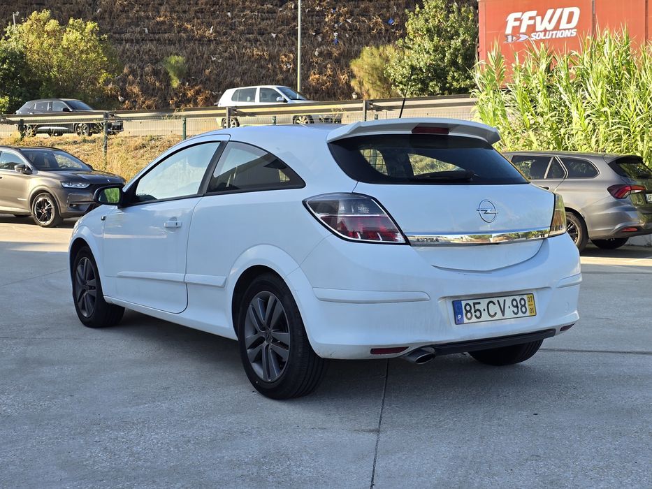Opel Astra Comercial Sport GTC VAN 1,9 CDTI M6 150 Cv's