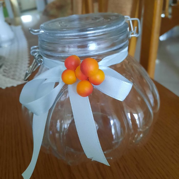 Dekoracyjne, hermetyczne  słoiki. Przechowywanie produktów..