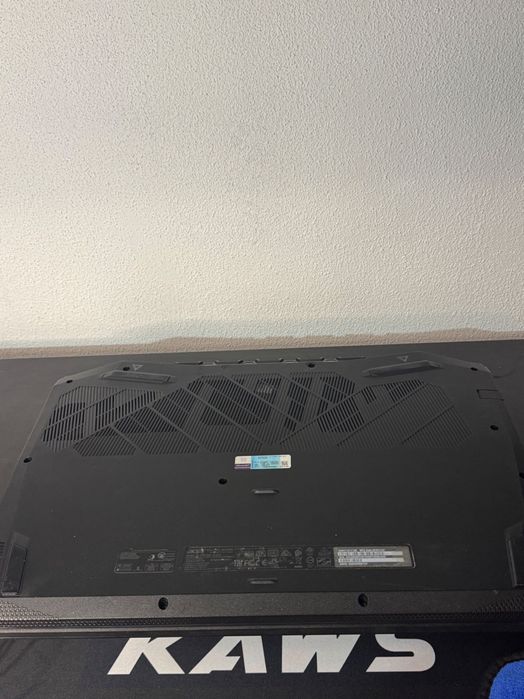 Ноутбук Acer модель: Nitro 5 AN517-51-713B