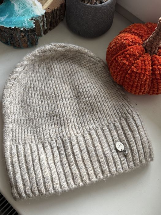 Шапка жіноча, комплект шапка і перчатки