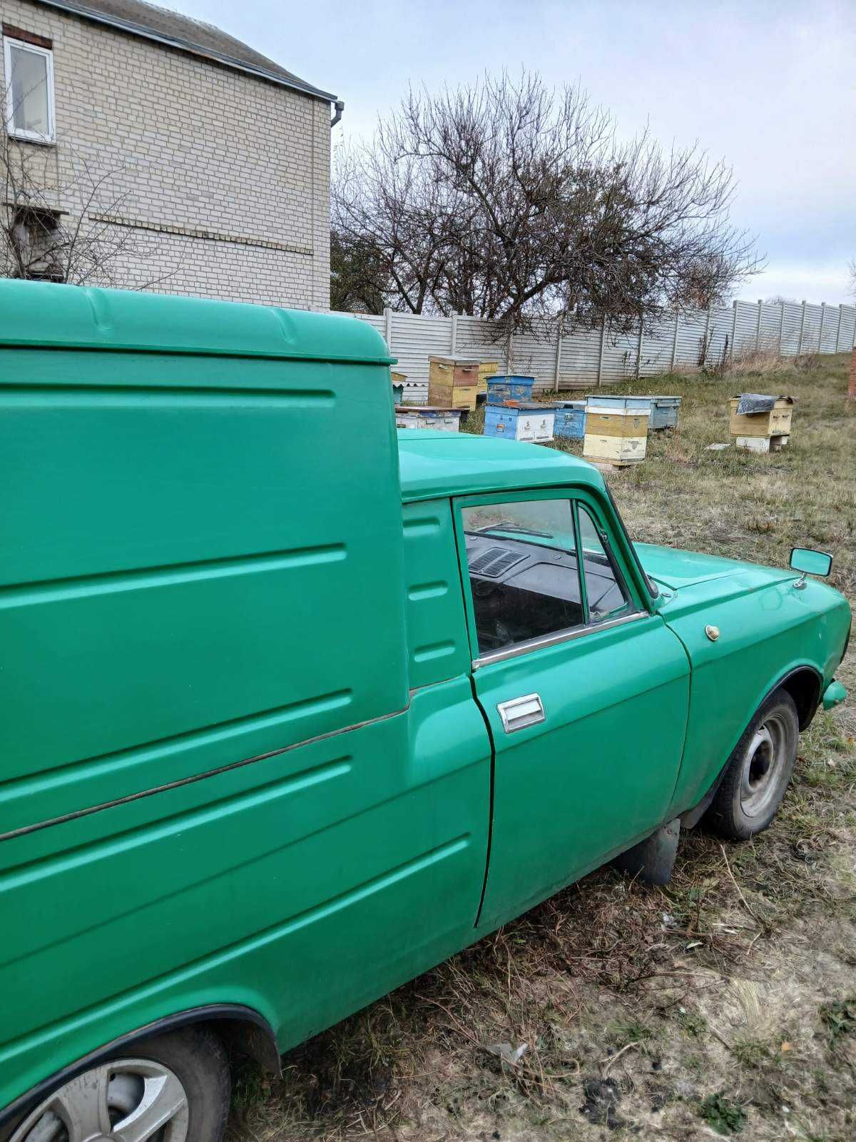 Продам грузопассажирский Москвич Пирожок в отличном состоянии.