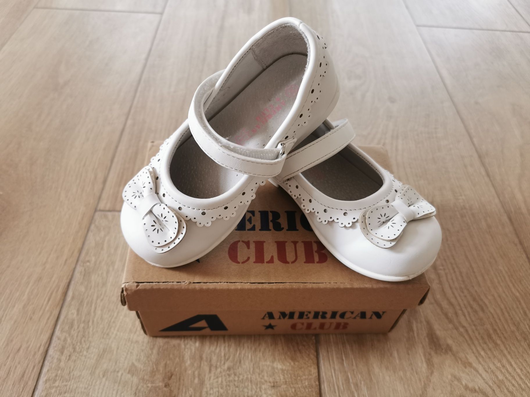American Club Balerinki buty dziecięce r. 26