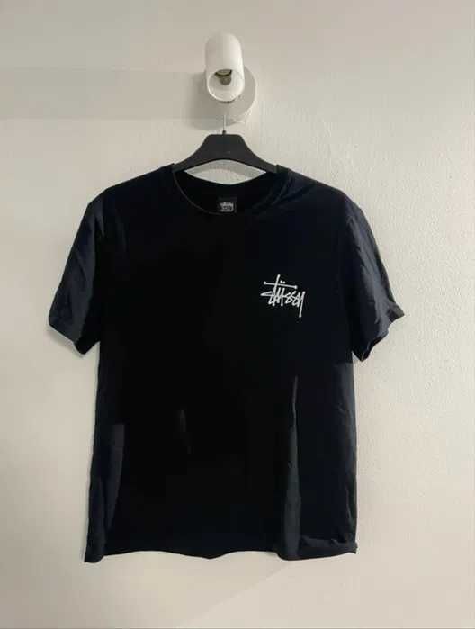 Czarna koszulka Stussy