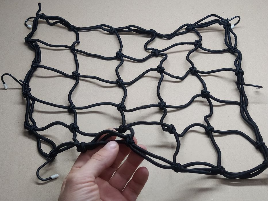 Сетка багажника мото ПАУК чёрная красная