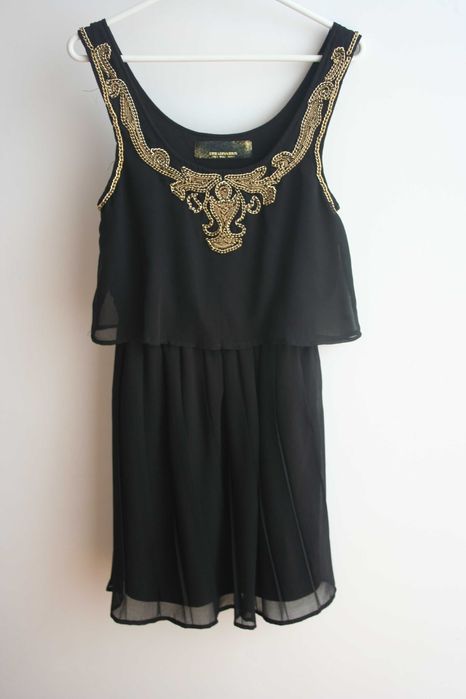 Vestido preto Stradivarius