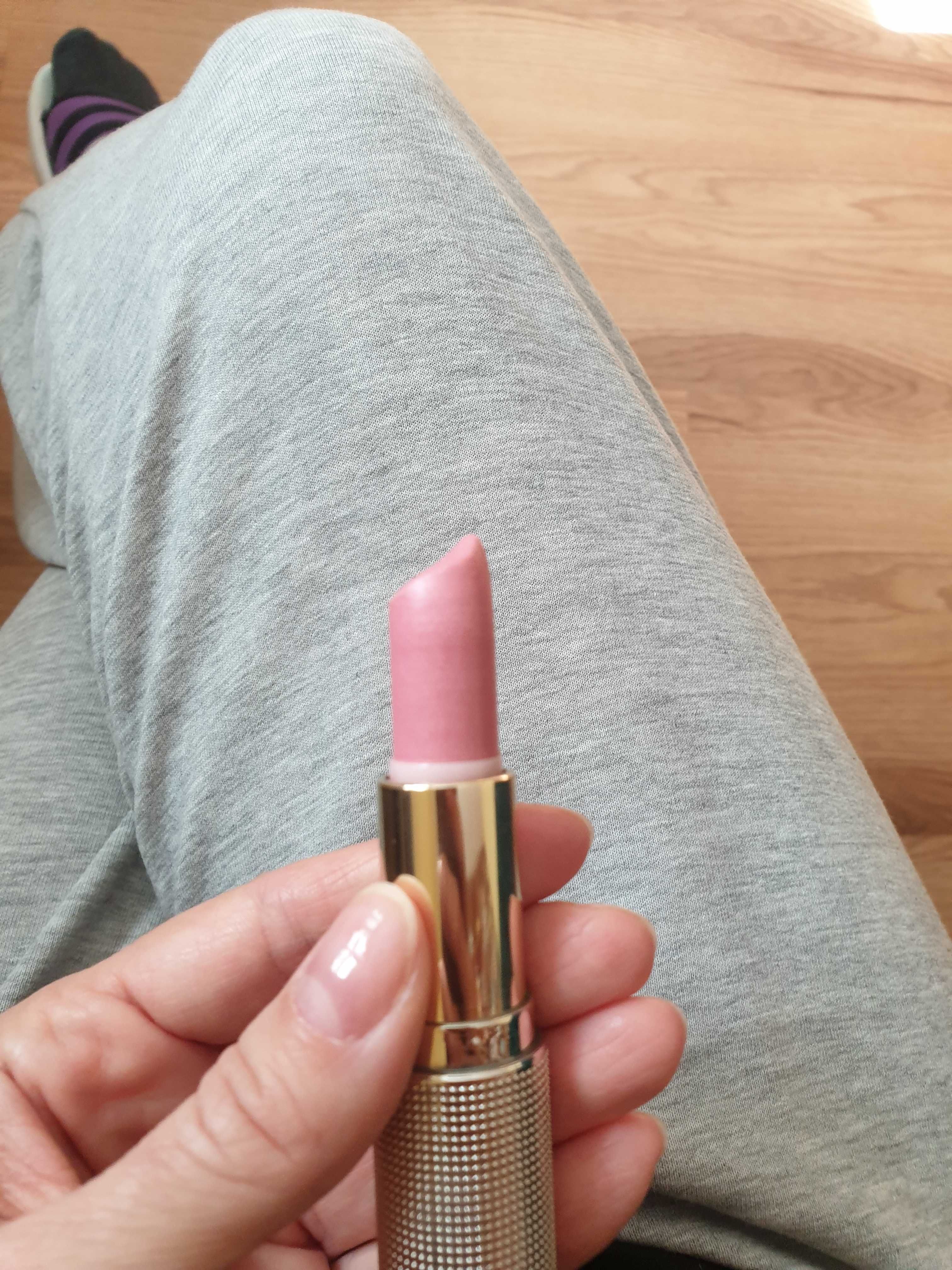 Delia Creamy Glam kremowa pomadka 117
