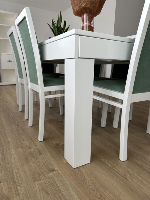 Mesa + 6 cadeirasem madeira com vidro, lacada a branco mate e cadeiras