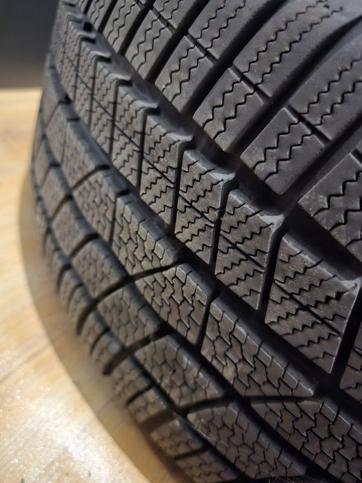 Диски 19' VW оригінал + зимова резина Continental 255/55 R19б/в