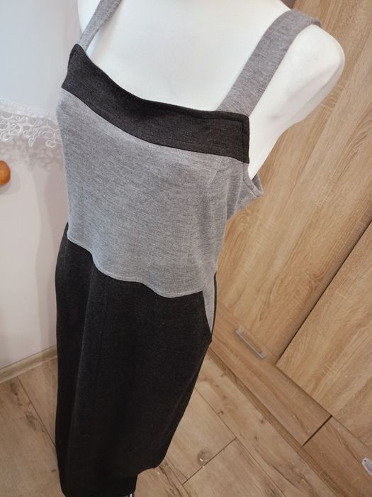 Długa sukienka damska.