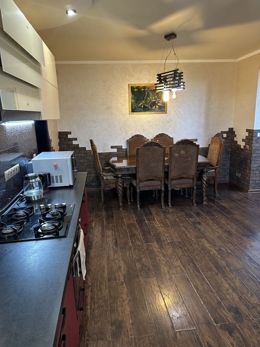 Продаж будинка в екологічному місті