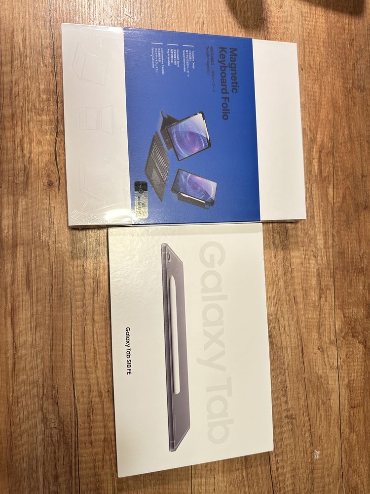 Samsung Galaxy Tab S10 FE 5G / Etui + Klawiatura