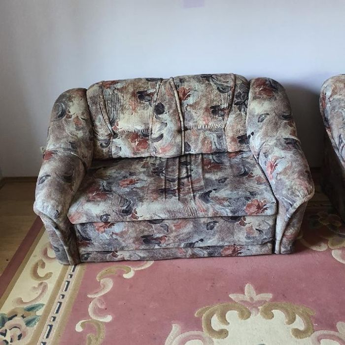 Sprzedam sofy 2 i 1 osobowe rozkładane.
