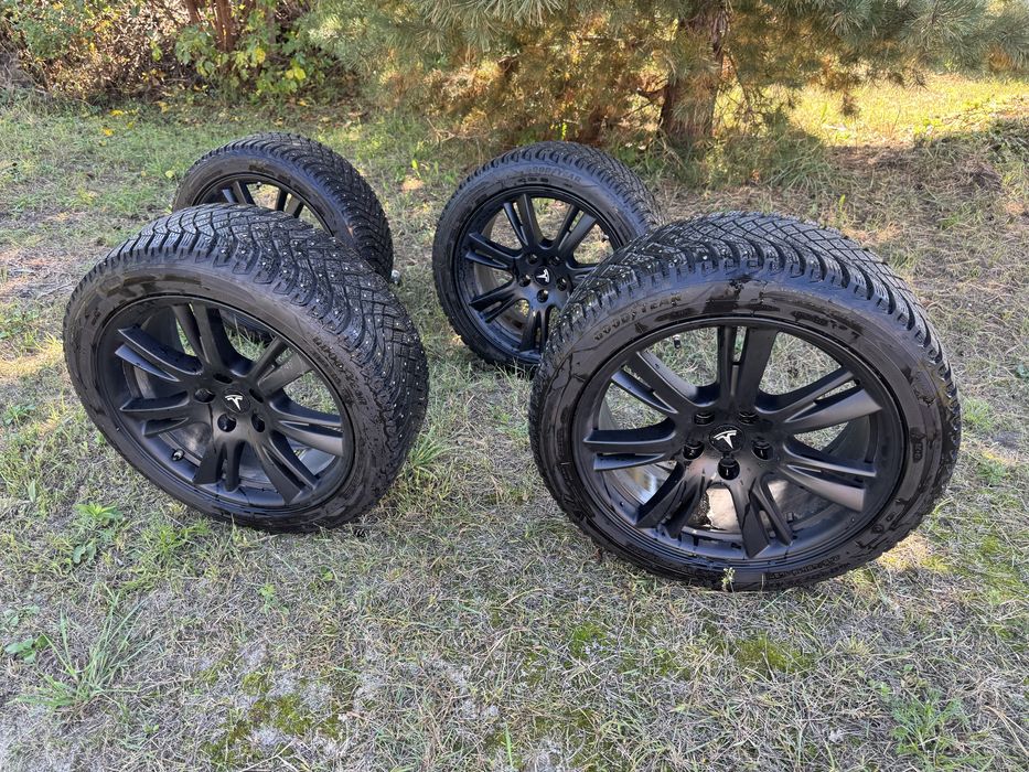 Оригінальні диски Tesla model S R19x8.5 5*120