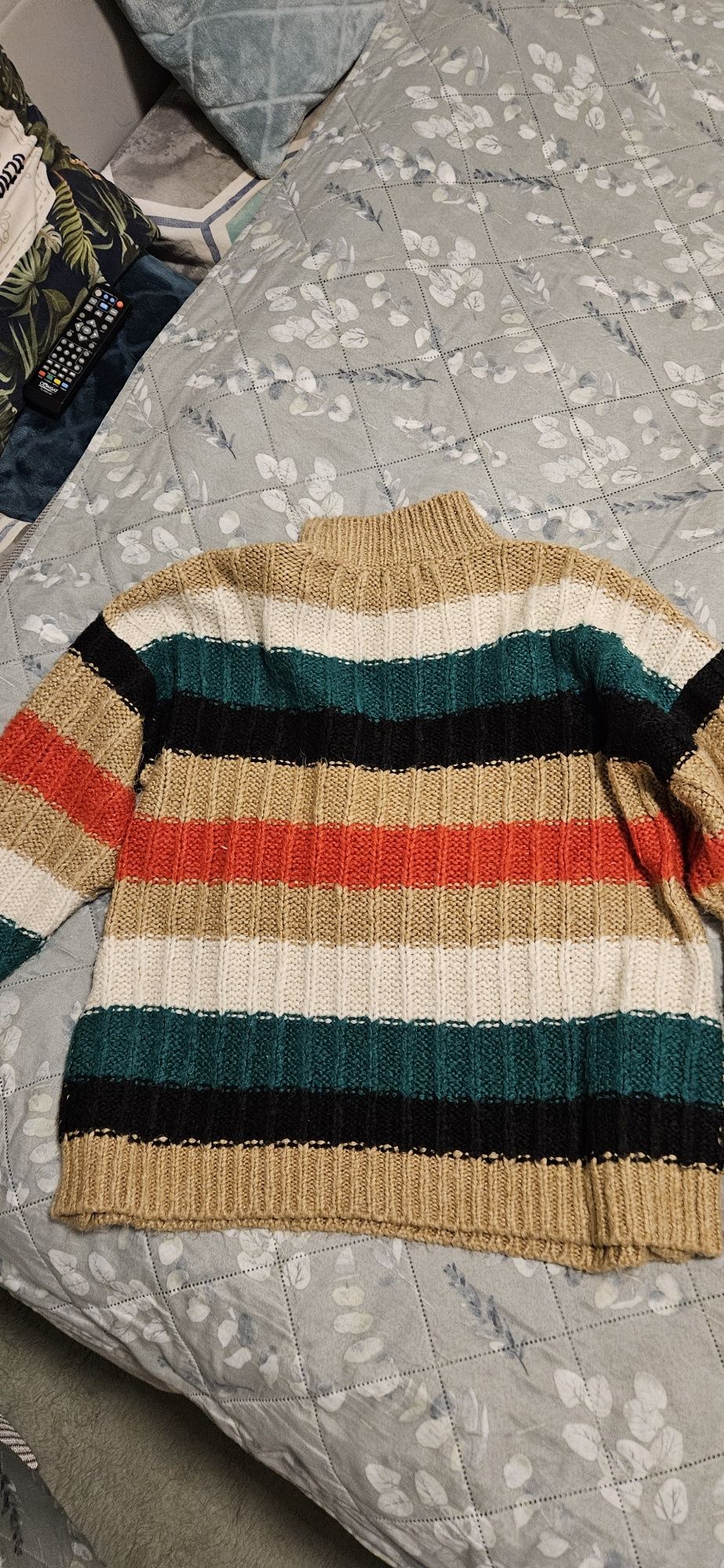 Sweter  rozmiar 40