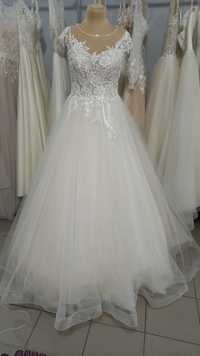 Весільні сукні нові дешево