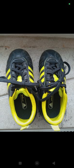 Buty piłkarskie adidas