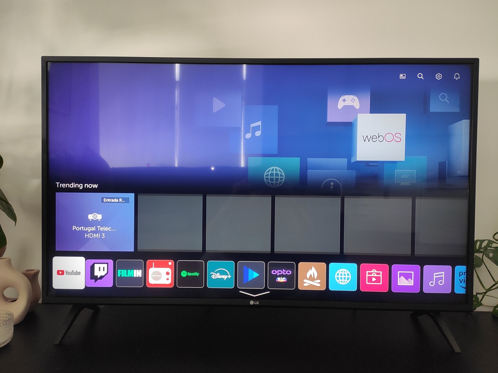 Tv LG 42'' 4k smartv