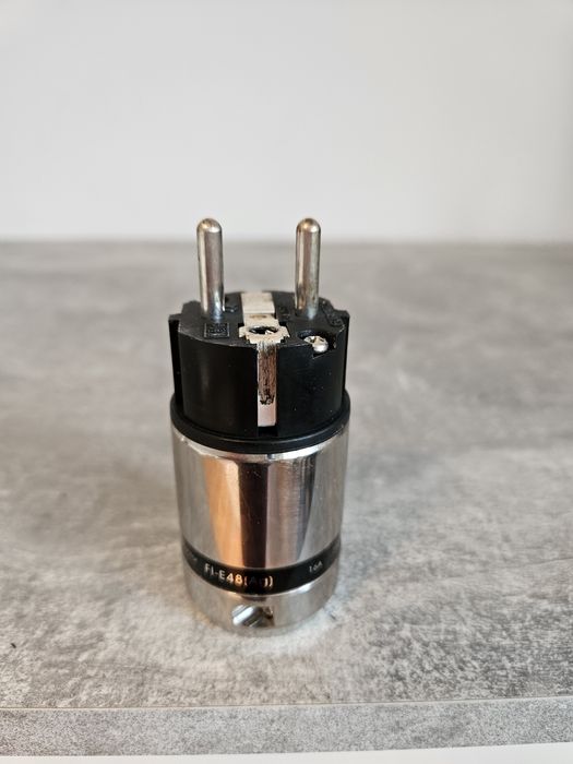 Furutech Fi-E48(Ag) chuko wtyczka