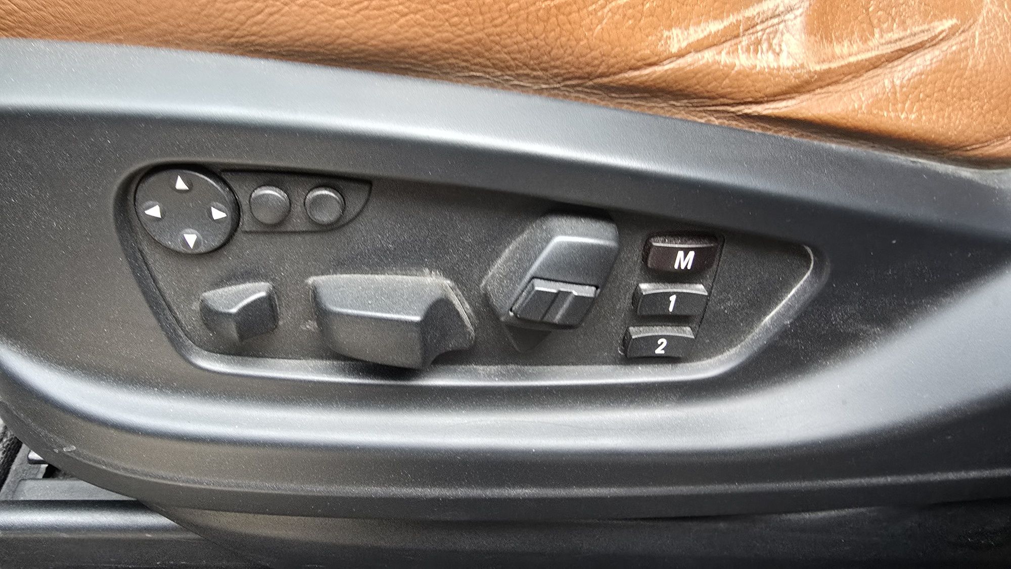 Салон BMW e70 X5 2008 алькантара