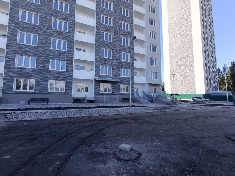 69 м2 — фасадне приміщення перша лінія Кульженків Коноплянська Оболонь