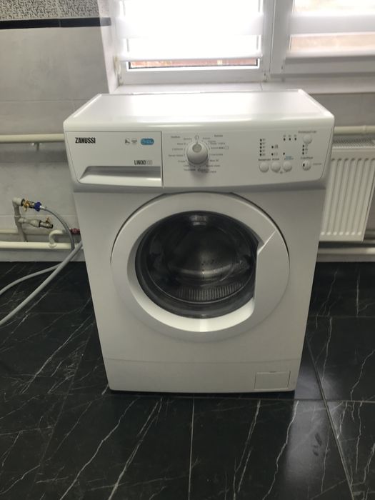 Пральна машина Zanussi 5кг