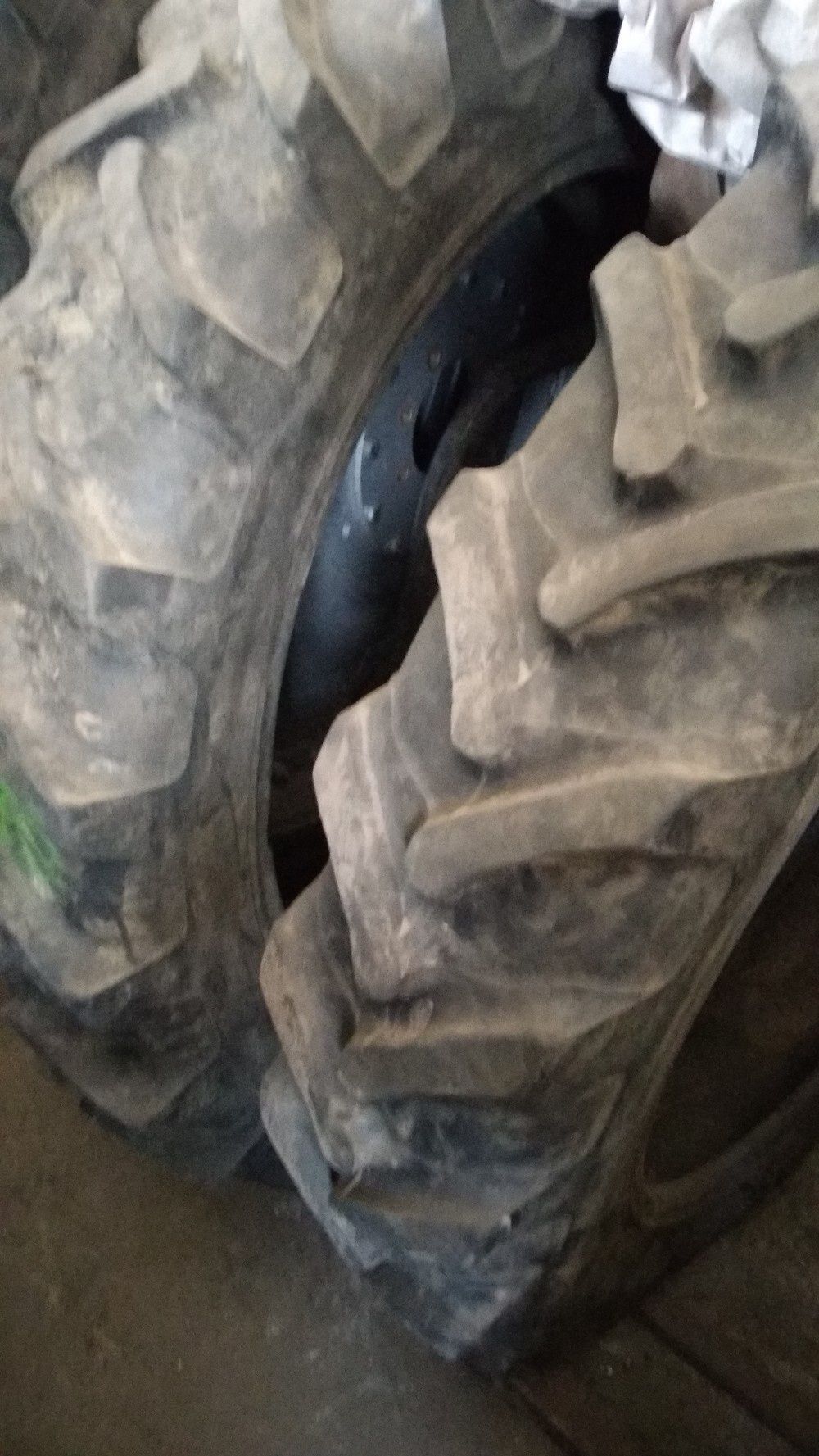 Koła wąskie 11.2r24 12.4r36 Case same Deutz fahr Lamborghini lampo