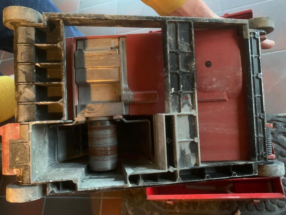 Bruzdownica Hilti DC SE 19