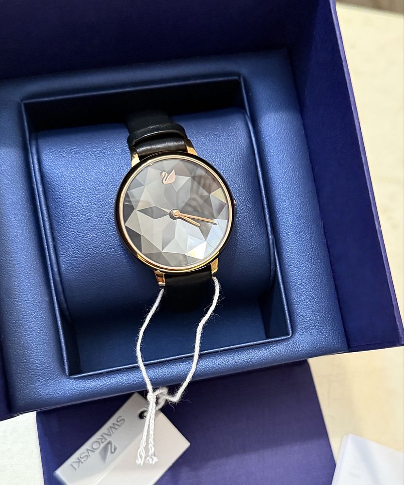 Часы swarovski crystal