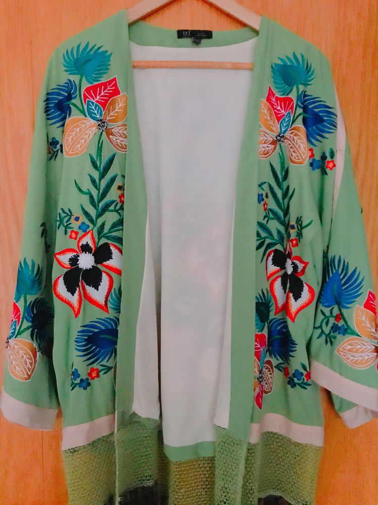 Kimono bordado da Zara