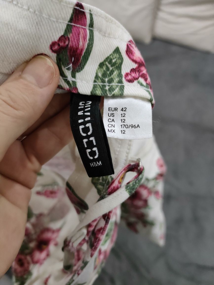 Sprzedam jeansową sukienkę firmy H&M