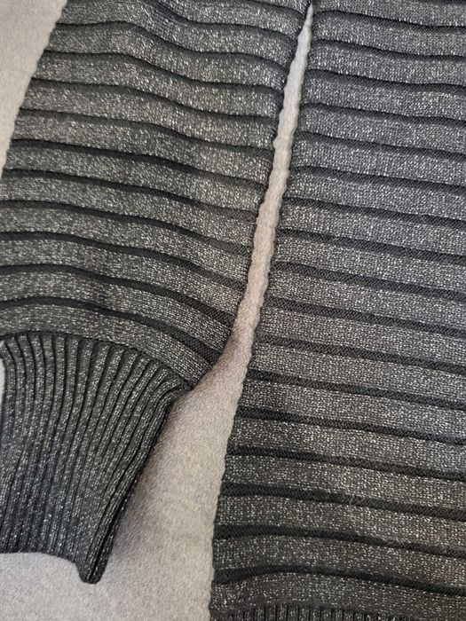 Sweter damski czarny ze srebrną nitką xs