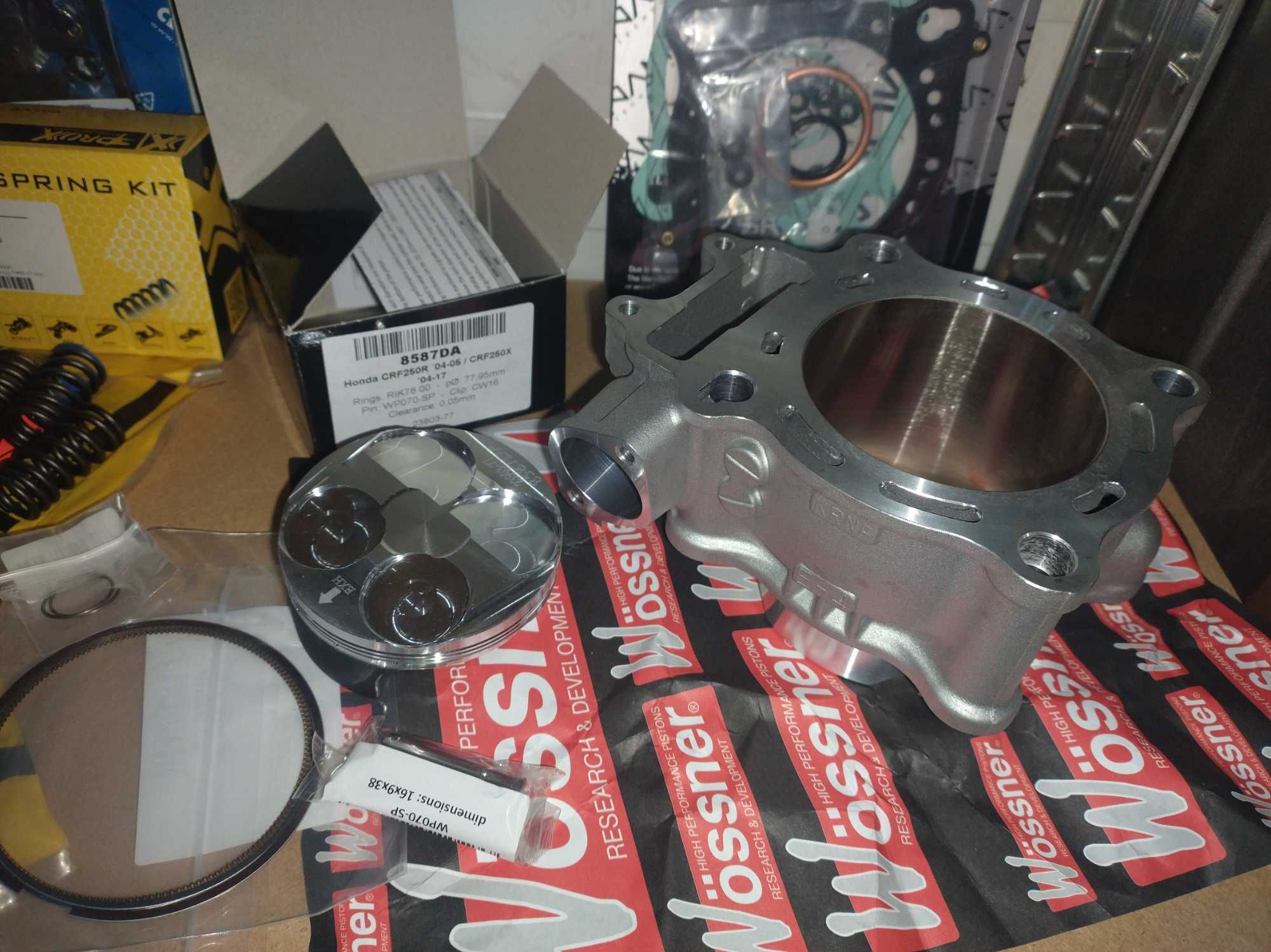 Honda CRF 250 rok 04-09 Zestaw naprawczy góry silnika
